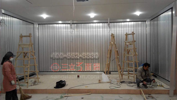 湖北省宜昌市小型室內(nèi)三面翻墻體廣告機案例施工圖片